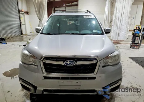 2017 Subaru Forester 2.5I Premium z USA, uszkodzony, nr VIN JF2SJAEC2HH534923